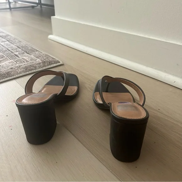 Dolce Vita Thong heel size 8.5 - Picture 2 of 4